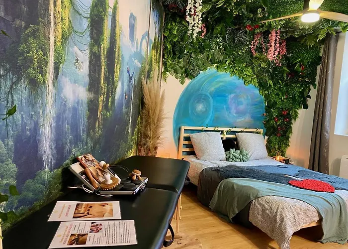 Le Monde D Avatar Avec Balneo Et Table De Massage アパート *