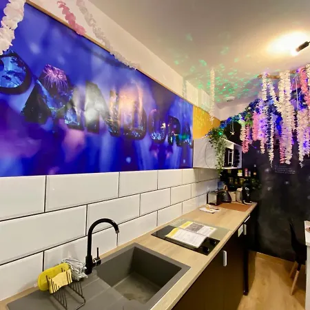 Le Monde D Avatar Avec Balneo Et Table De Massage アパート
